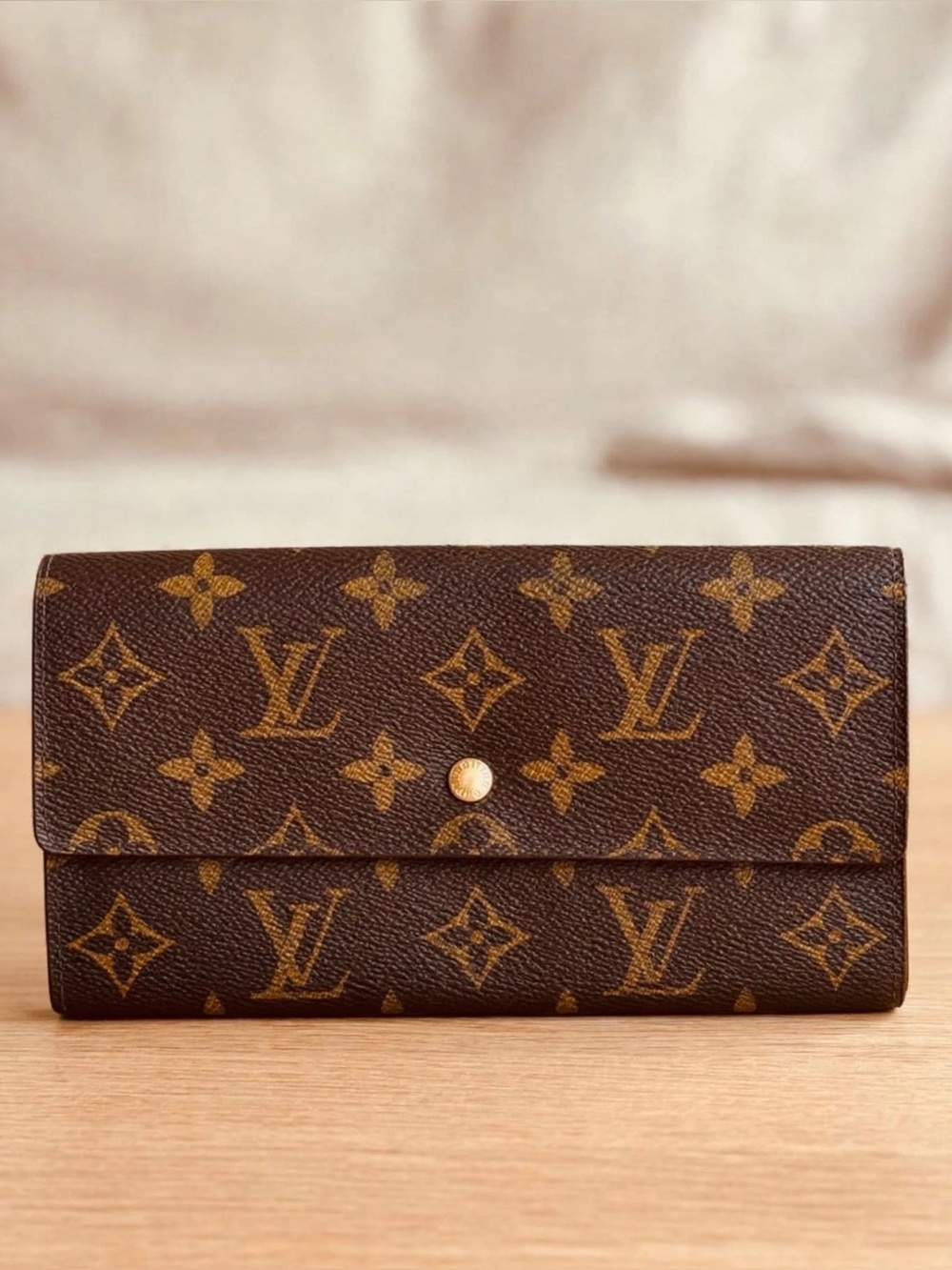 Louis Vuitton monogram Sarah wallet beautiful vintage pre-loved 1991